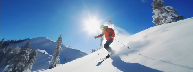Trip Fun und Action Reiseideen Skiurlaub - Die Berge der Alpen, tiefverschneite Landschaftsidylle, überwältigende Naturschönheiten, begeistern Skifahrer, Snowboarder und Wintersportler aller Couleur gleichermaßen wie Schneeschuhwanderer, Genießer und Ruhesuchende. Es ist still geworden, die Natur ruht sich aus, der Winter ist ins Land gezogen. Leise rieseln die Schneeflocken auf Wiesen und Wälder, die Natur sammelt Kräfte für das nächste Jahr. Eine Pferdeschlittenfahrt durch den Winterwald und über glitzernd kristallweiße Sonnen-Plateaus lädt ein, zu romantischen Träumereien, und ist Erholung für Körper & Geist & Seele. Verweilen in einer urigen Almhütte bei Glühwein & Jagertee & deftigen kulinarischen Köstlichkeiten. Die Freude auf den nächsten Winterurlaub ist groß.